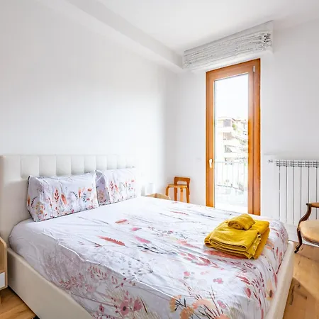 Maragliano And San Jacopino Flat With Balcony 公寓 *