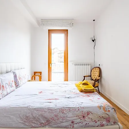 Maragliano And San Jacopino Flat With Balcony 公寓