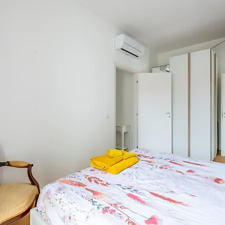 Maragliano And San Jacopino Flat With Balcony