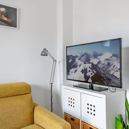 Maragliano And San Jacopino Flat With Balcony *